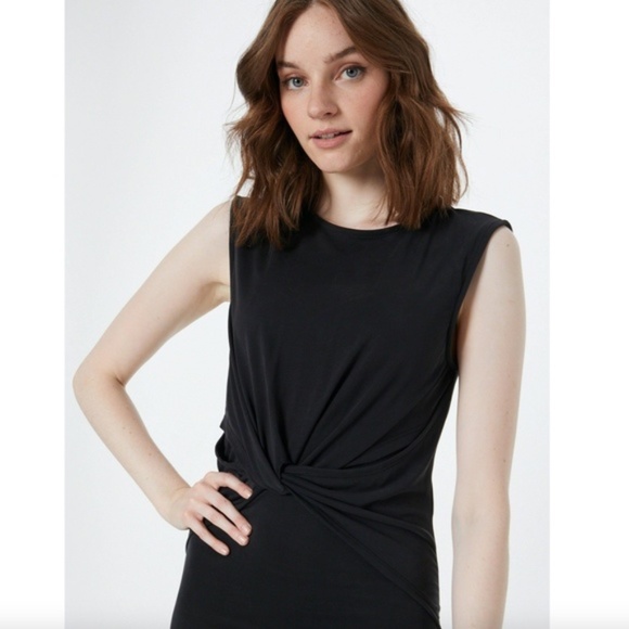 Halston Dress with Slit on Side - Picture 6 of 7